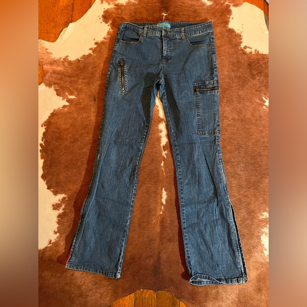 F.A.N.G Y2K vintage jeans 
No size tags